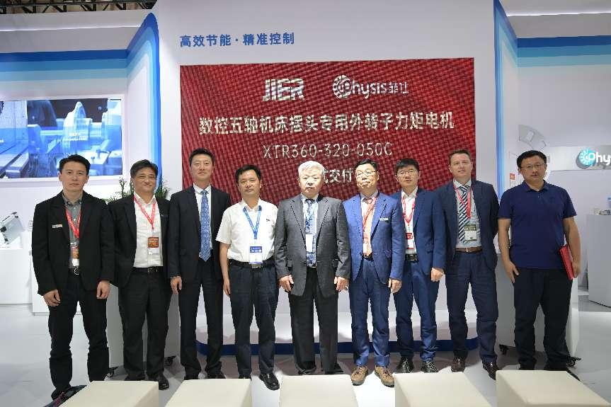 中文字幕按摩做爰